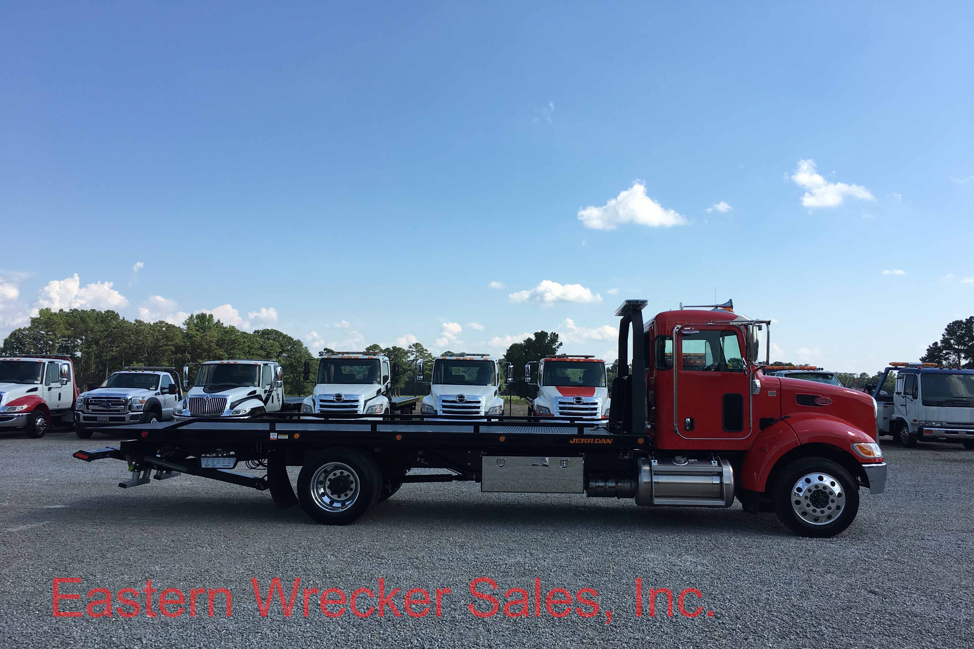 p2314_side_ps_2018_peterbilt_tow_truck_jerr_dan_car_carrier_rollback